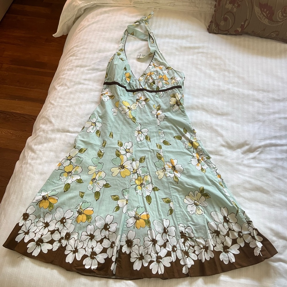 Mint green and brown Kentucky derby style dress.  built-in petticoat.  Size 5